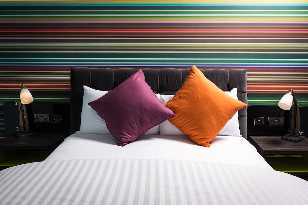 Village Hotel Warrington Luaran gambar