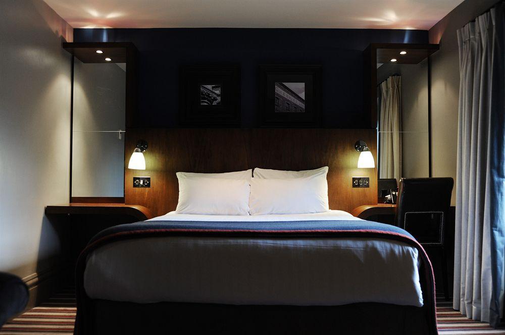 Village Hotel Warrington Luaran gambar